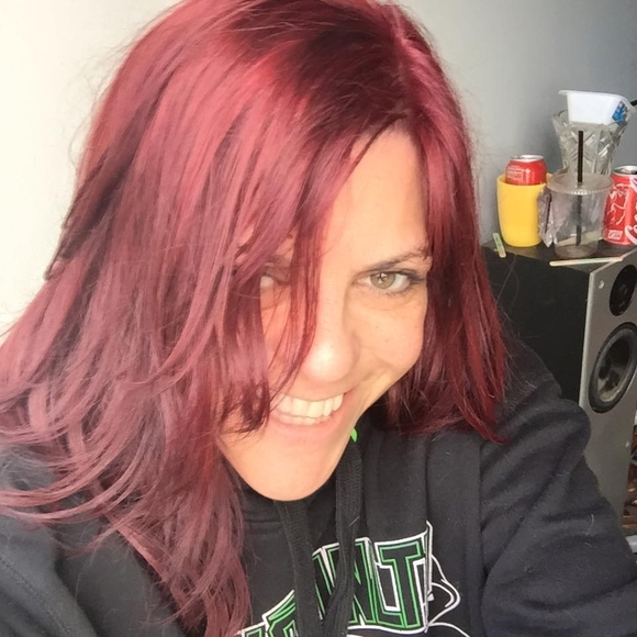 Meet your Posher, Erin - Picture 1 of 1